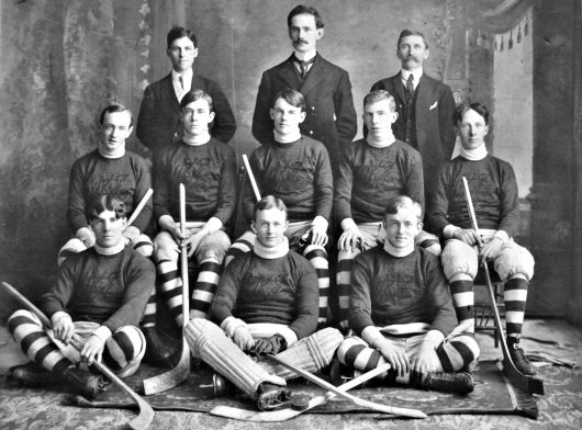 Brockville Hockey Team ca1900